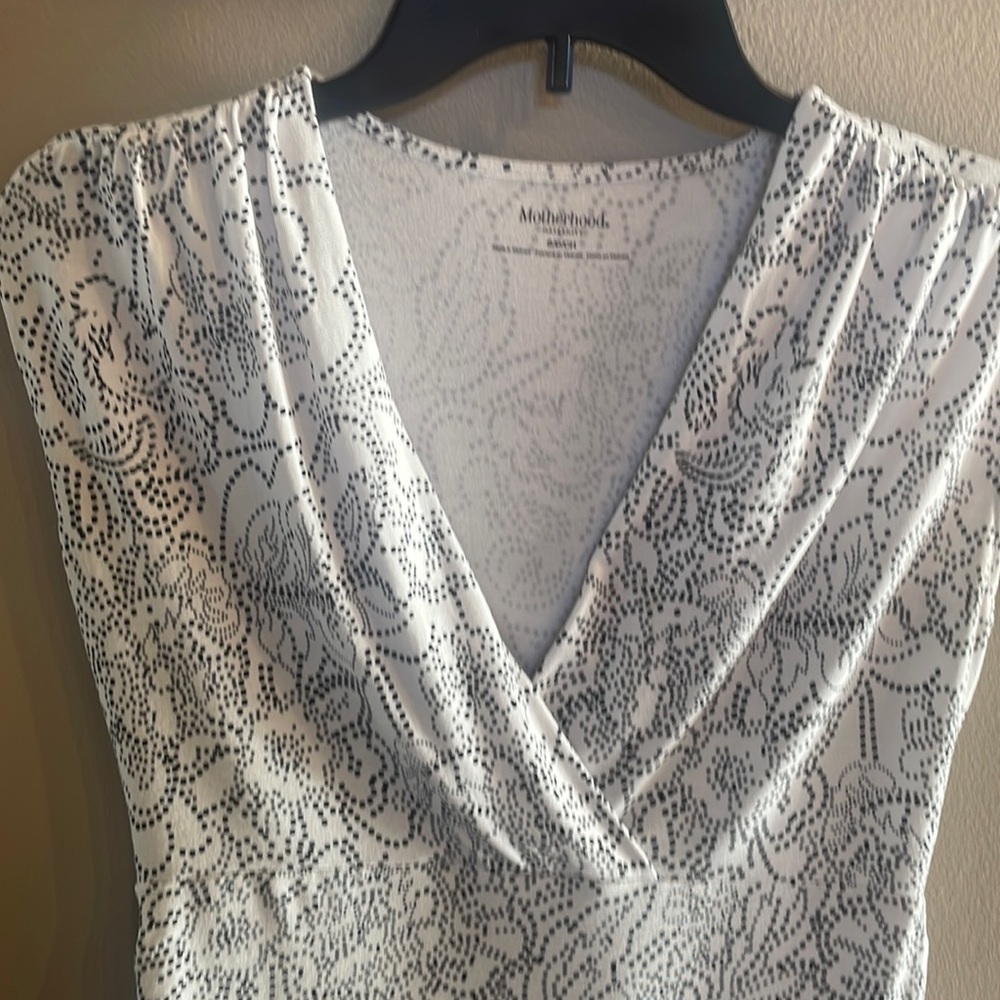 MOTHERHOOD maternity top V neck cap sleeve floral dotted print blk wht SMALL - Picture 4 of 9